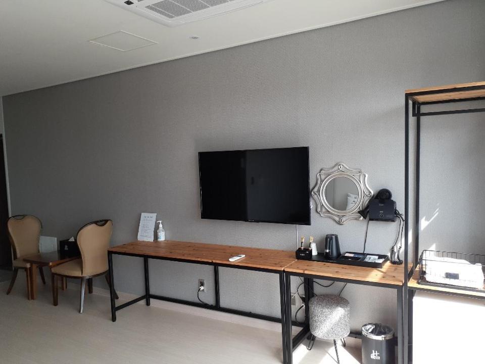 Tongyeong Bridge Hotel Extérieur photo