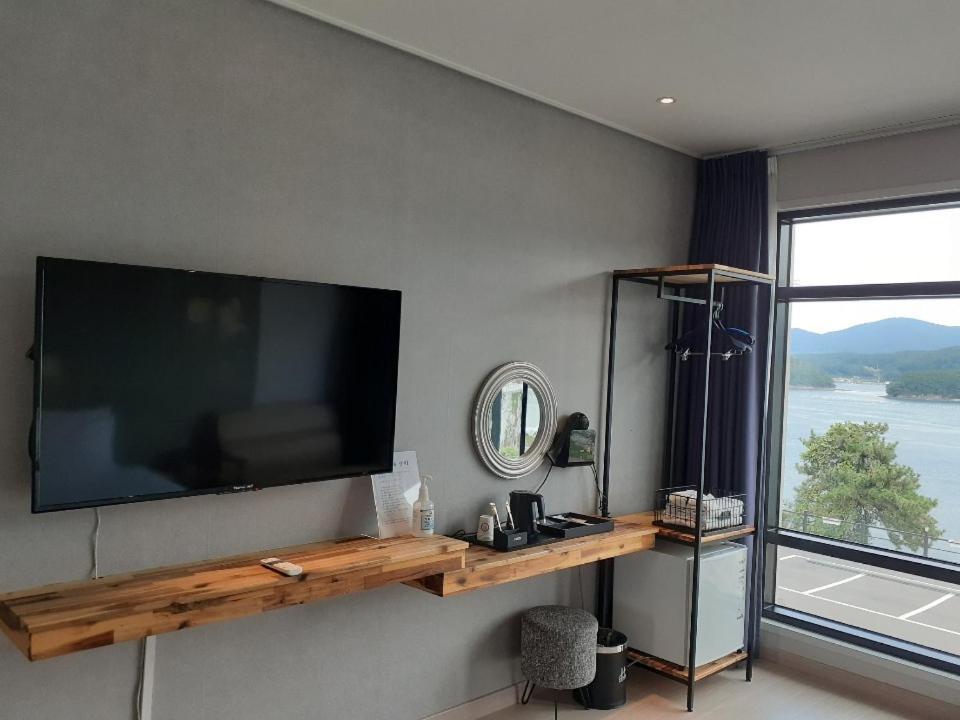 Tongyeong Bridge Hotel Extérieur photo