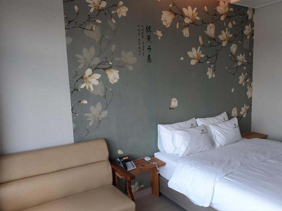 Tongyeong Bridge Hotel Extérieur photo