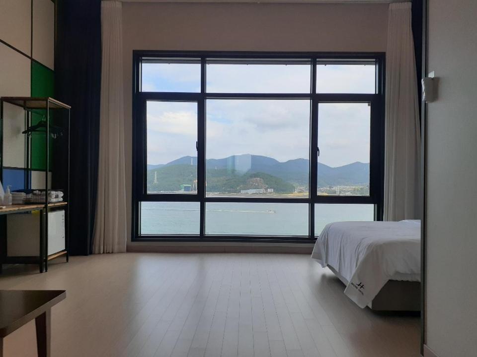 Tongyeong Bridge Hotel Extérieur photo