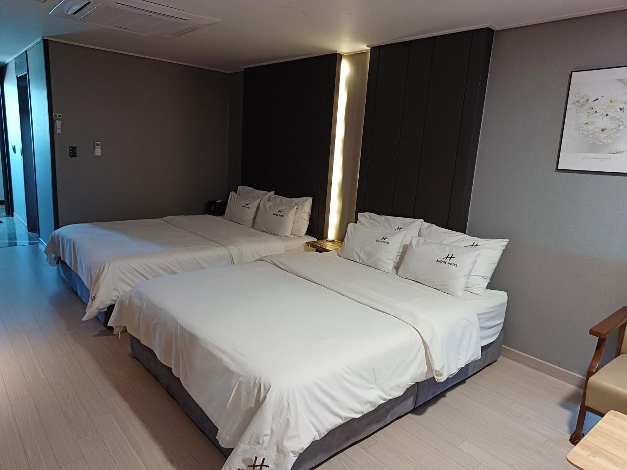 Tongyeong Bridge Hotel Extérieur photo