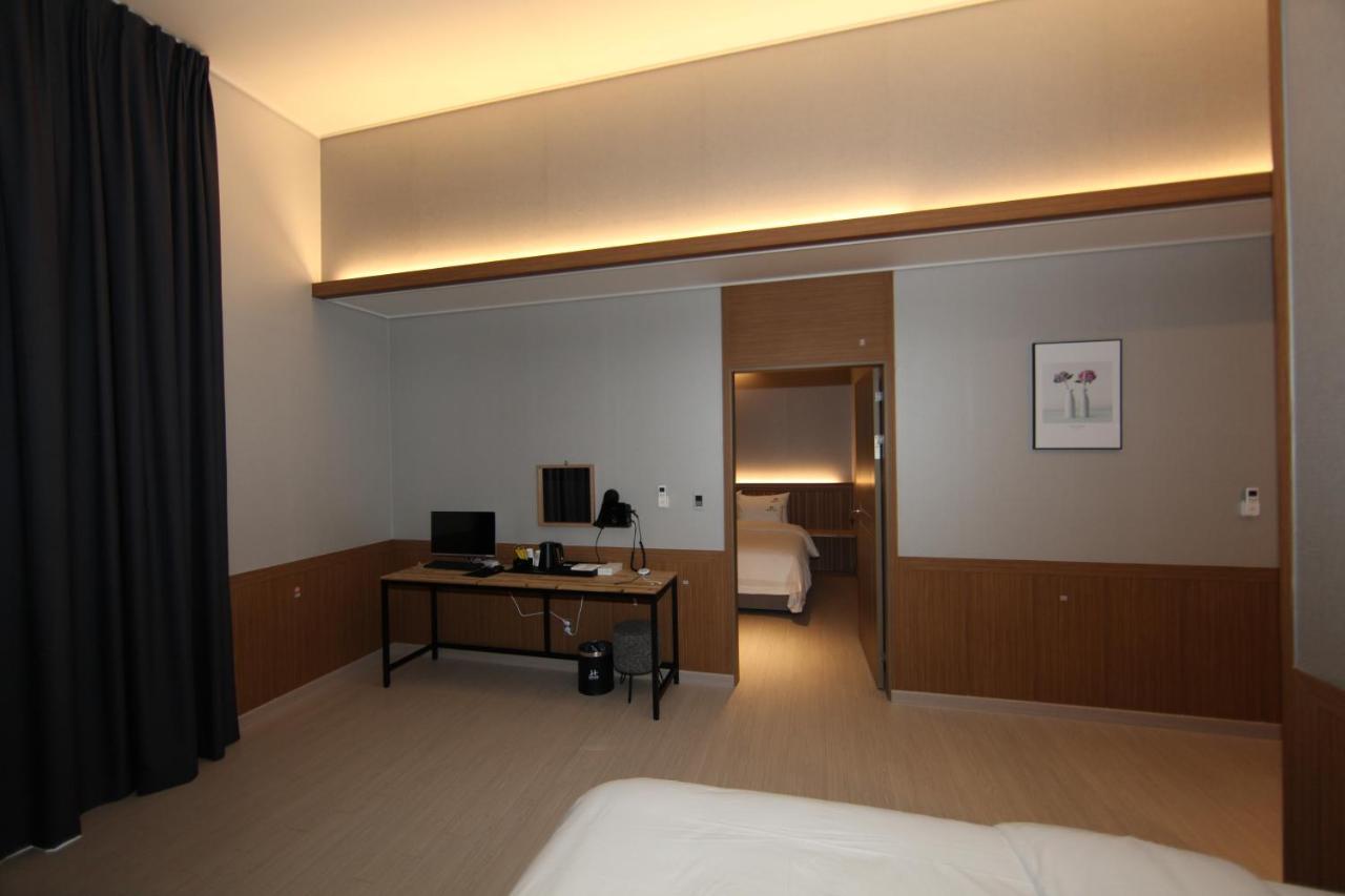 Tongyeong Bridge Hotel Extérieur photo